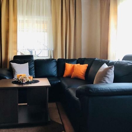 Adella Apartment ซาราเยโว ภายนอก รูปภาพ