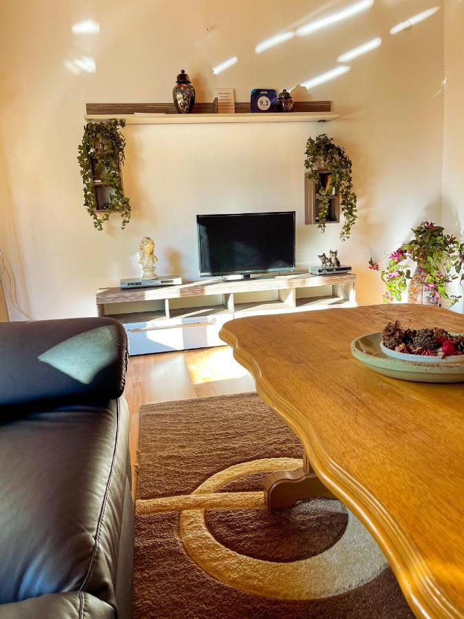 Adella Apartment ซาราเยโว ภายนอก รูปภาพ