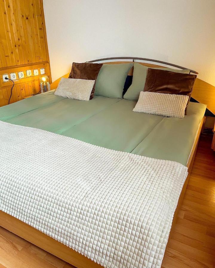 Adella Apartment ซาราเยโว ภายนอก รูปภาพ
