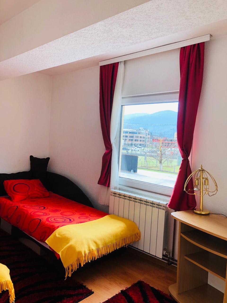 Adella Apartment ซาราเยโว ภายนอก รูปภาพ