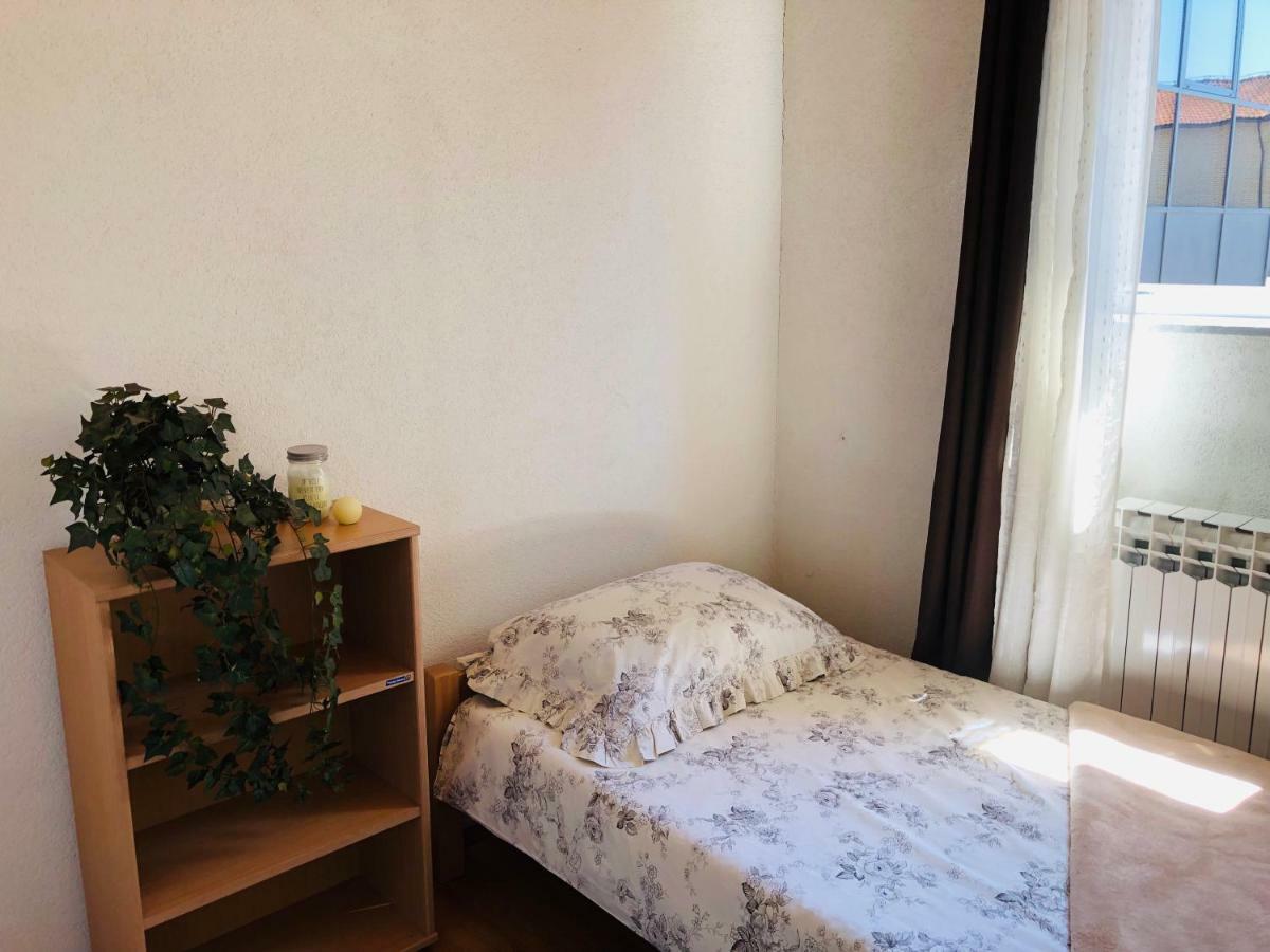 Adella Apartment ซาราเยโว ภายนอก รูปภาพ